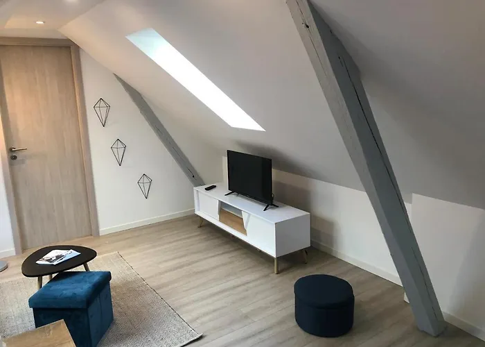 Charming Home - City Center Cosy Apartments